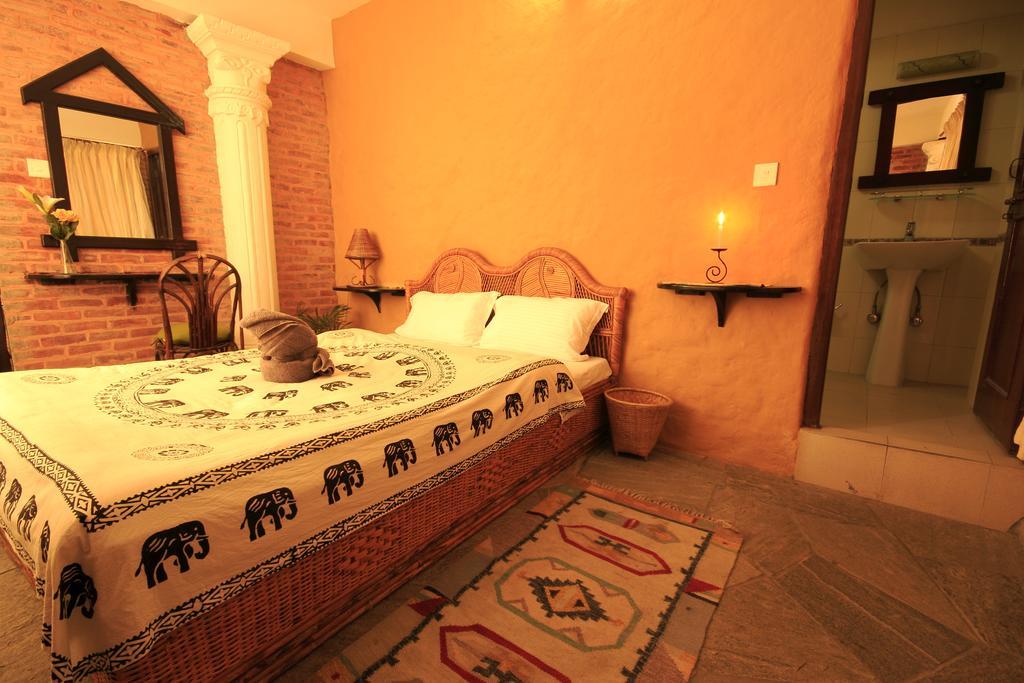 פוקהרה Peace Eye Guest House חדר תמונה